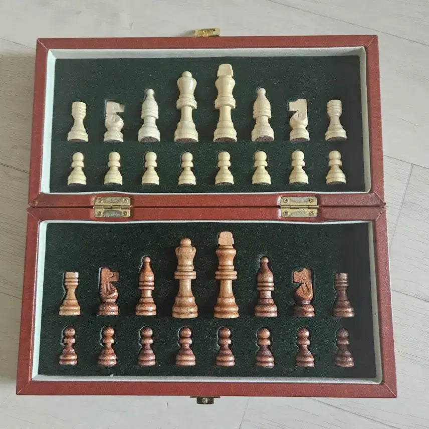 [BUNJANG] Folding Chess Set with Pieces, Brown / 체스 말 세트 접이식 체스판 브라운