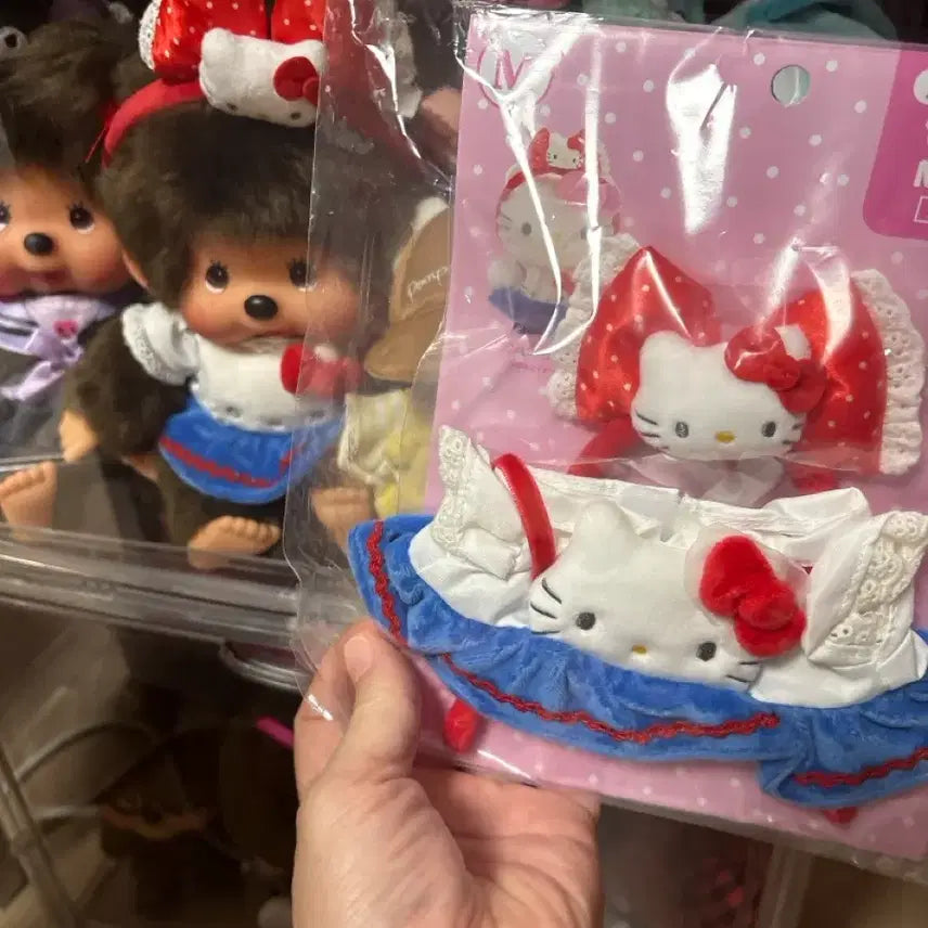 [BUNJANG] Hello Kitty Doll Clothes Set (Fits Monchhichi Sitting) / 헬로키티 인형 옷 세트 (예:몬치치 시팅이에 딱 맞아요)