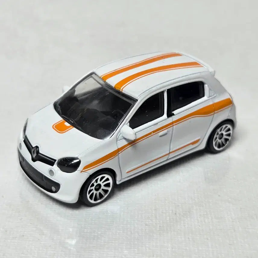 [BUNJANG] Majorette Renault Die-cast Miniature Car Interior Decor / 마조렛 르노 다이캐스트 미니카 인테리어소품 카페