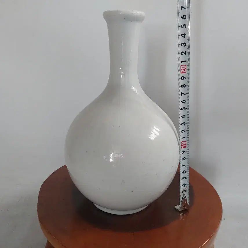 [BUNJANG] Joseon Dynasty White Porcelain Vase / 근대사 외사기 주병  - 백자 주병. 소품용