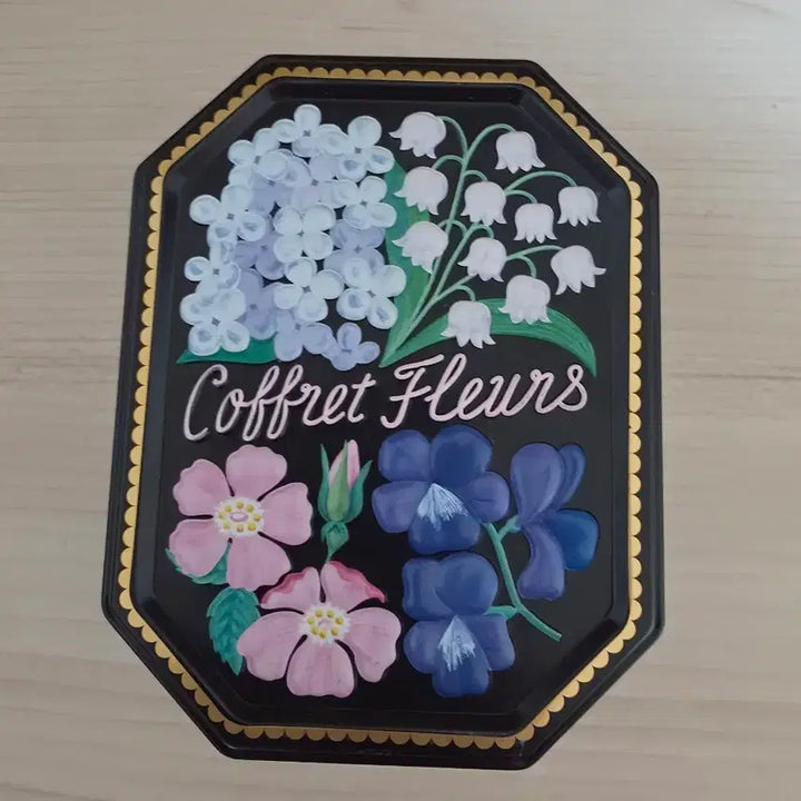 [BUNJANG] Morozoff Flower Chocolate Tin Case / 모로조프 플라워 초콜릿 틴케이스