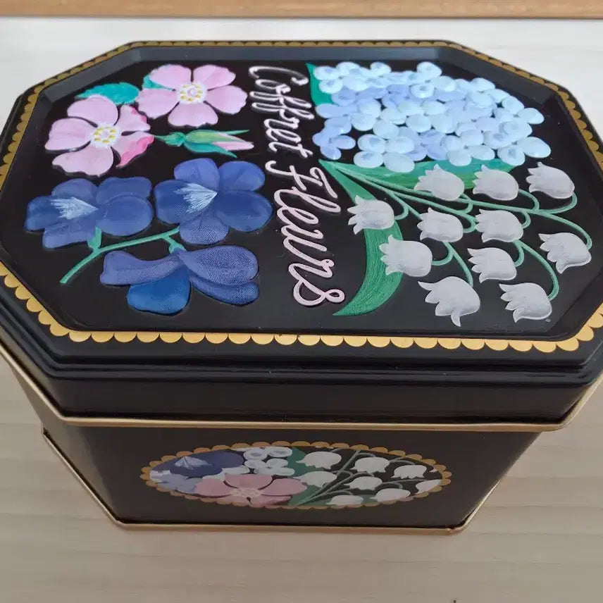 [BUNJANG] Morozoff Flower Chocolate Tin Case / 모로조프 플라워 초콜릿 틴케이스