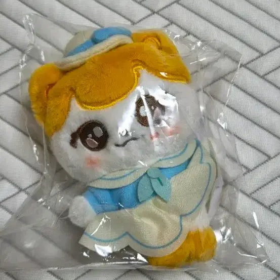 [BUNJANG] IVE MiniB Liz Cheese Doll Keychain (Sealed) / 아이브 미니브 리즈 치즈 인형 키링 - 에버랜드 MD 리즈 (미개봉)