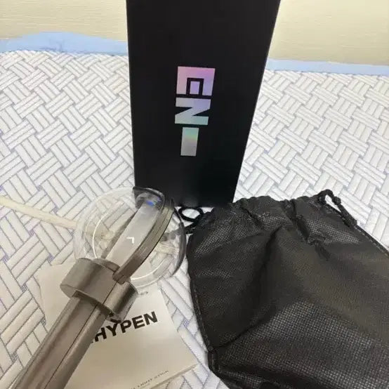 [BUNJANG] ENHYPEN Official Lightstick + Pouch Set / 엔하이픈 응원봉 + 파우치