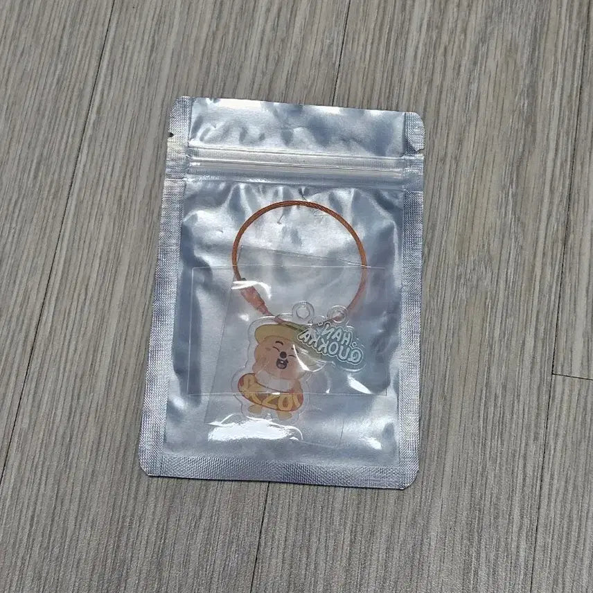 [BUNJANG] Stray Kids Magic School Busan Pop-up Acrylic Keyring Han / 스트레이키즈 스키즈 스키주 한쿼카 매직스쿨 부산 팝업 아크릴 키링