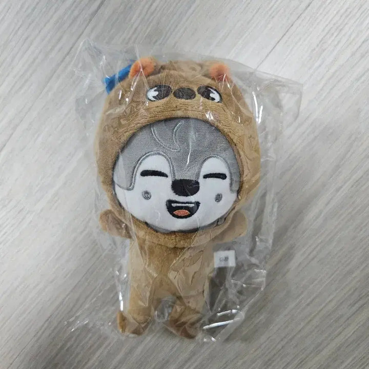 [BUNJANG] Stray Kids Wolfchan Toy World Doll Keyring / 스트레이키즈 스키즈 스키주 울프찬 토이월드 인형 키링