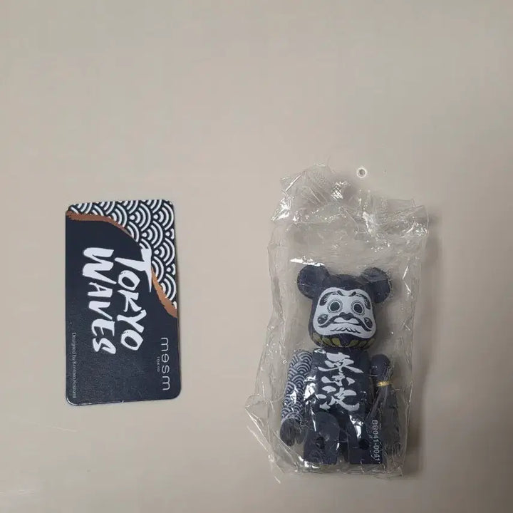 [BUNJANG] Bearbrick Series 41 Sushi Daruma Sealed / 베어브릭 41탄 슈시 다루마 미개봉