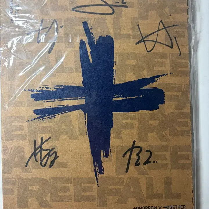 [BUNJANG] TXT The Name Chapter: FREEFALL Signed Album / 투모로우바이투게더 이름의 장: FREEFALL 친필싸인 앨범