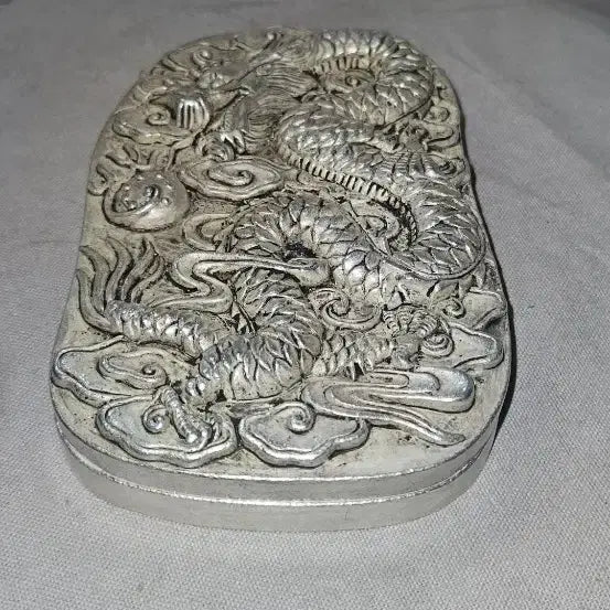 [BUNJANG] Antique Dragon and Phoenix Metal Inkstone (951g) / 운룡희주문 고부조 백동 추정 금속 벼루,951g 묵직한 문방공예품