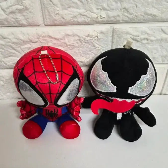 [BUNJANG] Spider-Man Venom 4-Figure Set / 스파이더맨 베놈 피규어 그냥 인형입니다 새상품 2종 세트 가격 입니다