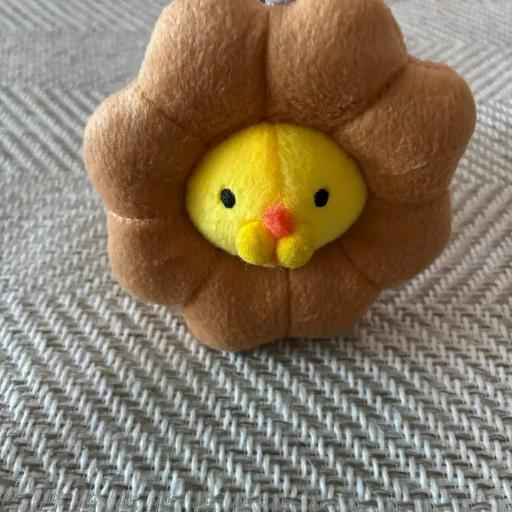 [BUNJANG] Mister Donut Pon de Lion Keyring / 미스터 도넛 폰데라이온 키링