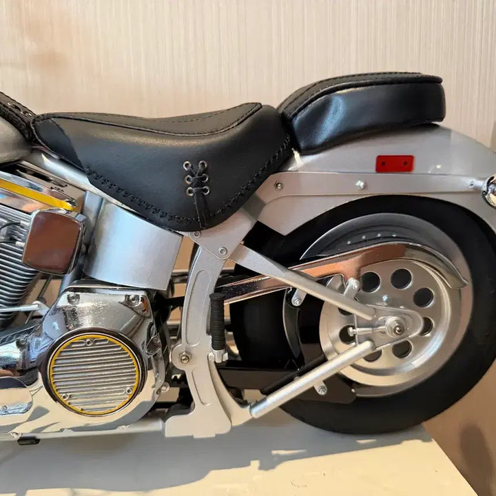 [BUNJANG] DeAgostini Harley Davidson Fat Boy 1/4 Scale Black Version Assembly Model / 데아고스티니 할리 팻보이 1/4 조립완성품