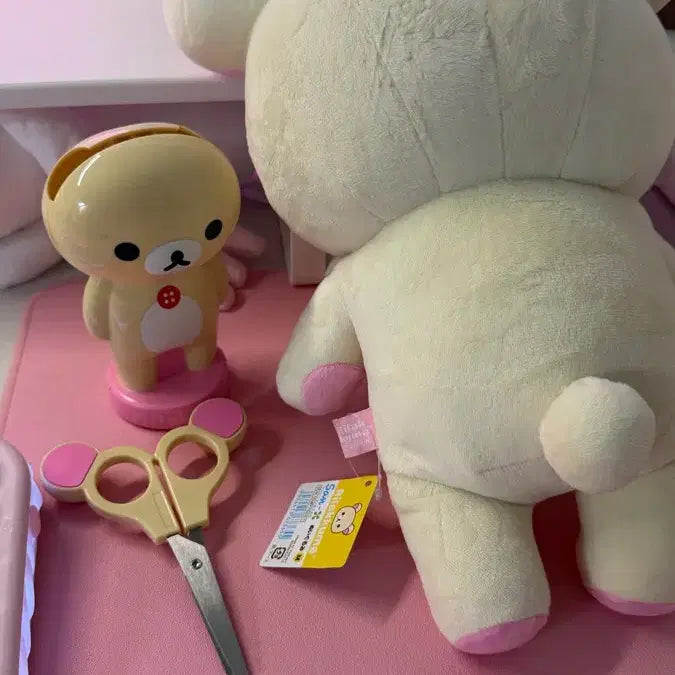 [BUNJANG] KORIRAKKUMA Plush Toy (M Size) + Scissors Set / 코리락쿠마 인형 m사이즈 + 코리락쿠마 가위