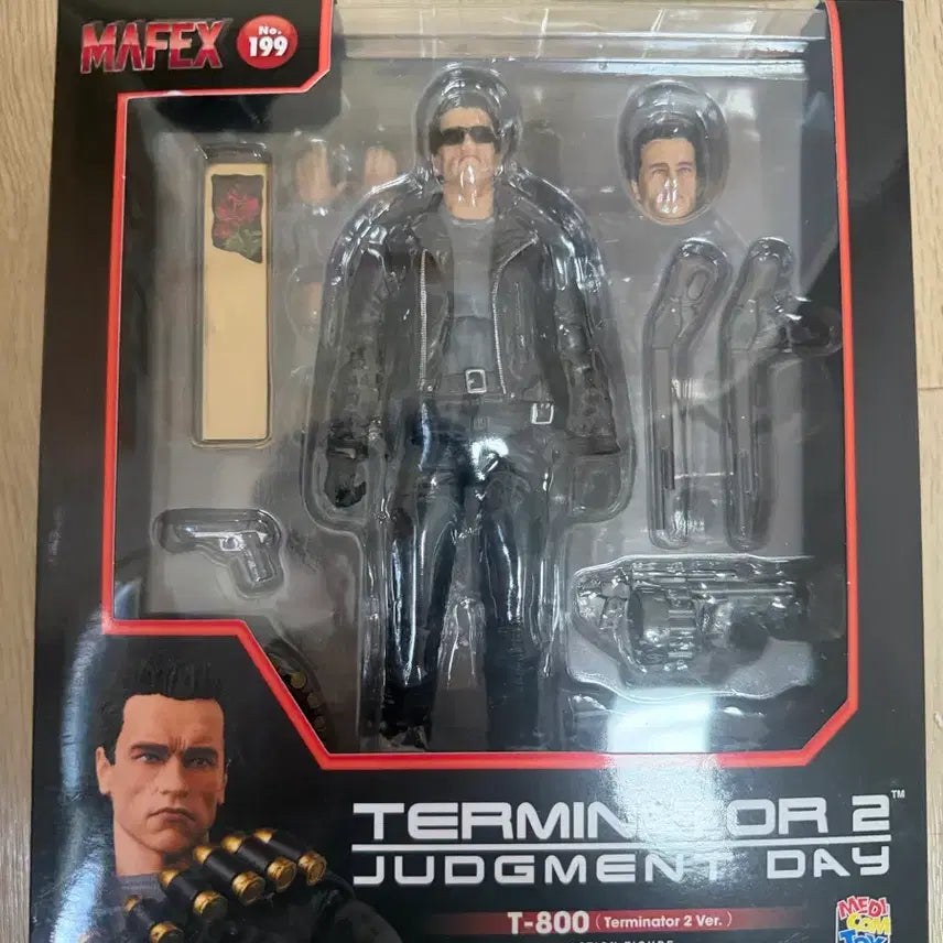 [BUNJANG] MAFEX 199 Terminator 2 T-800 Action Figure (Unsealed) / 마펙스 199 터미네이터 2 개봉품