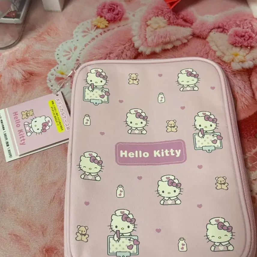 [BUNJANG] Sanrio Hello Kitty Multi Pouch / (정품) 헬로키티 멀티 파우치