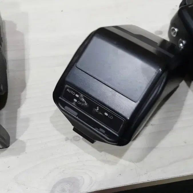 [BUNJANG] Canon Speedlite 199A, Minolta Program 3200i, Nikon Speedlite SB-24 Flash Units (Display/Parts) / 디피용/부품용 카메라 플래시 3대