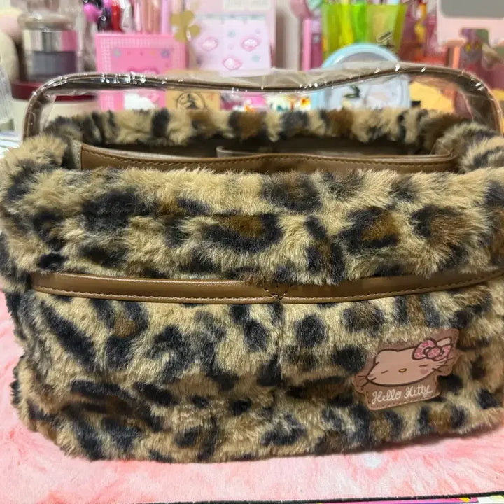 [BUNJANG] Aveil Hello Kitty Leopard Print Storage Box (Genuine) / (정품) 아베일 헬로키티 호피 수납함