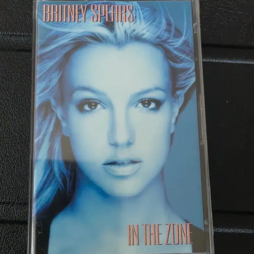 [BUNJANG] Britney Spears In The Zone Cassette Tape / 브리트니 스피어스 카세트테이프