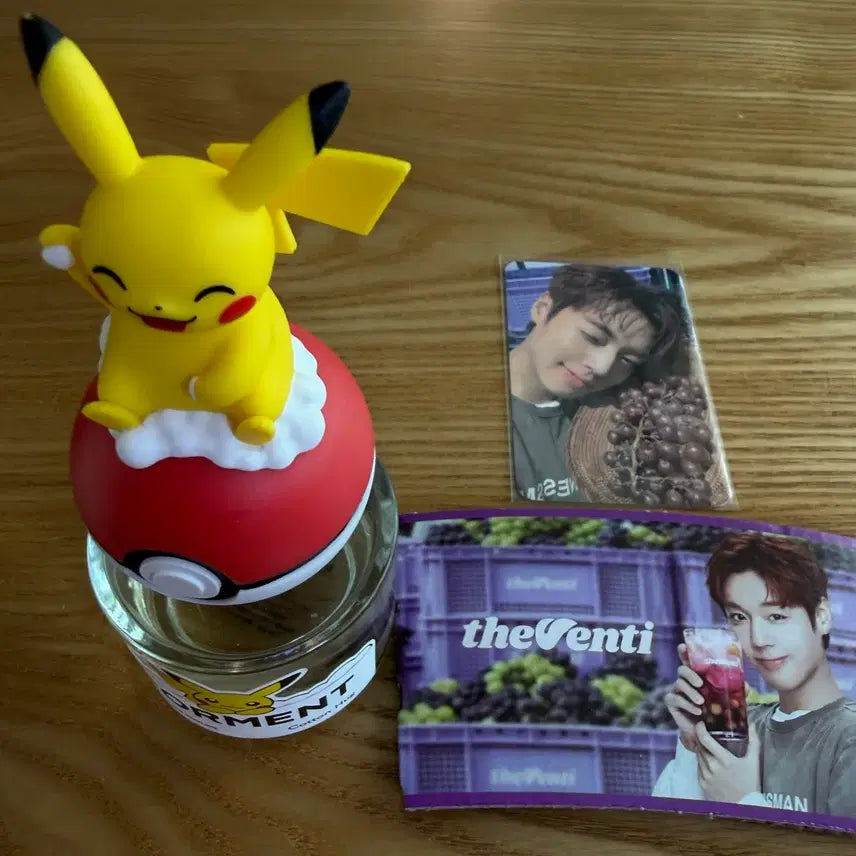 [BUNJANG] Park Ji Hoon The Venti Grape Photocard &amp; Holder / 박지훈 더벤티 포도지훈 포카 및 홀더