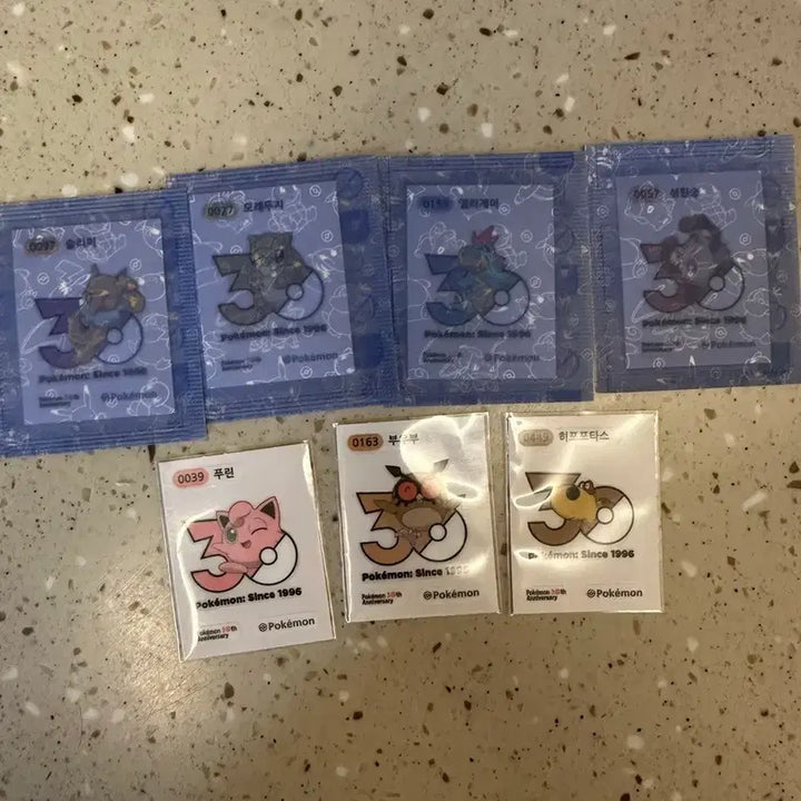 [BUNJANG] Pokemon Sticker Collection 30th Anniversary Logo New Sealed Individual Sale / 포켓몬 띠부씰 30주년 로고 신상미개봉 포함 개별판매