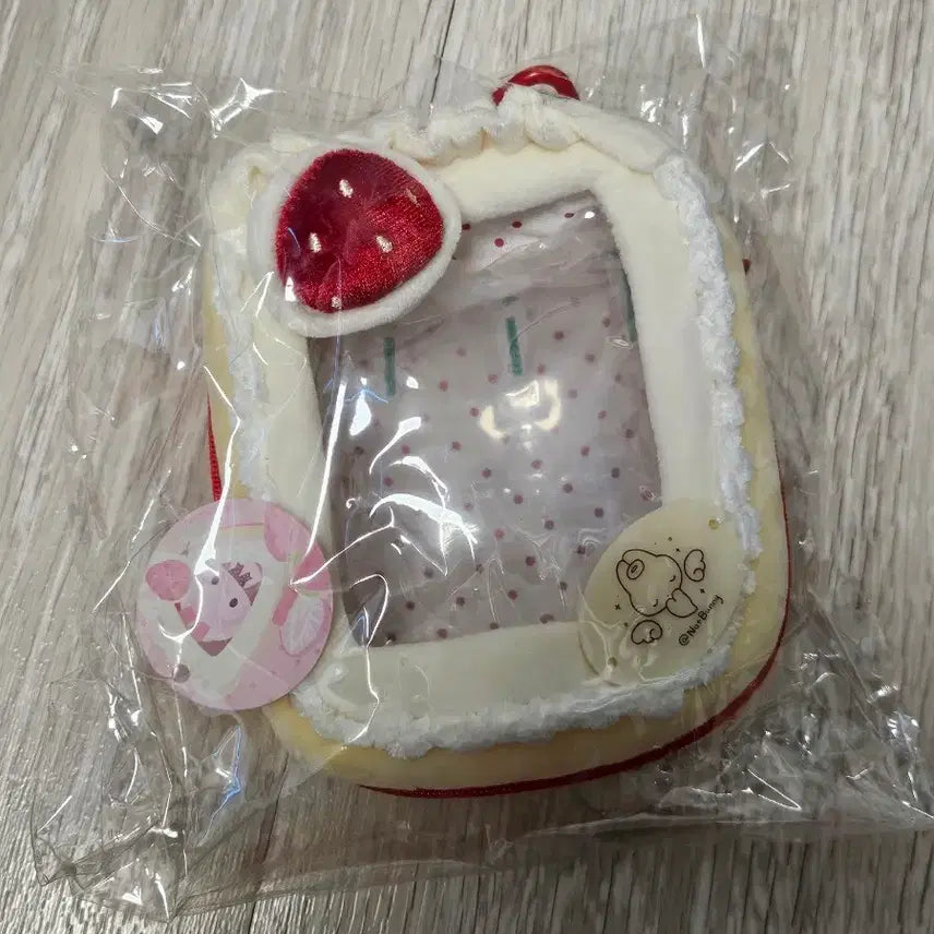 [BUNJANG] Not Bunny Red Strawberry Cake Pouch for 5-10cm Dolls / [미사용] 5~10cm 인형용 낫버니 레드 스트로베리 딸기 케이크 파우치