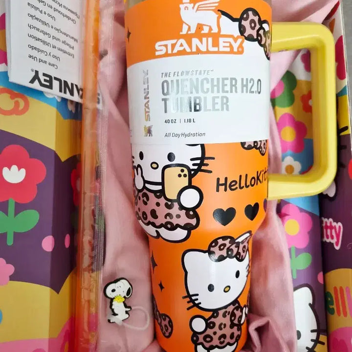 [BUNJANG] Hello Kitty Stanley Tumbler 40oz / 헬로키티 스탠리 텀블러 40oz 새상품