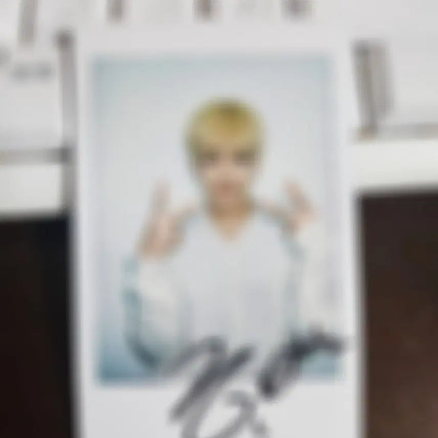 [BUNJANG] ATEEZ Hongjoong Signed Polaroid / 에이티즈 홍중 싸인 폴라