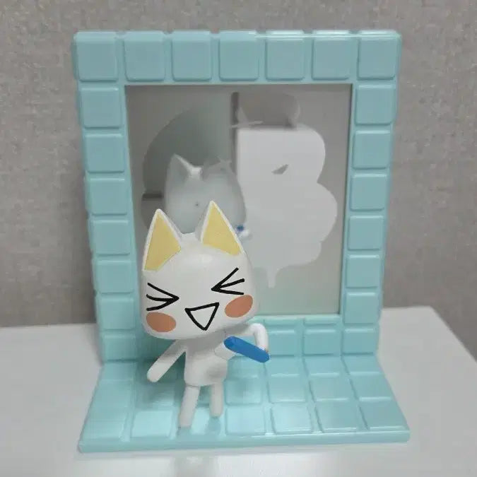[BUNJANG] Dokodemo Issyo Toro Mirror Figure / 도코데모잇쇼 토로 거울 피규어
