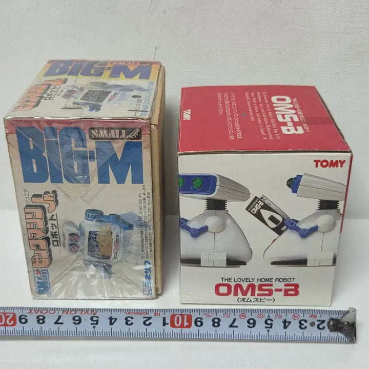 [BUNJANG] Vintage Tommy Robot &amp; Big M Robot Set - 2pc Interior Prop / 빈티지 토미 로봇과 빅 엠 로보트 세트 로보트 2개세트 인테리어 소품