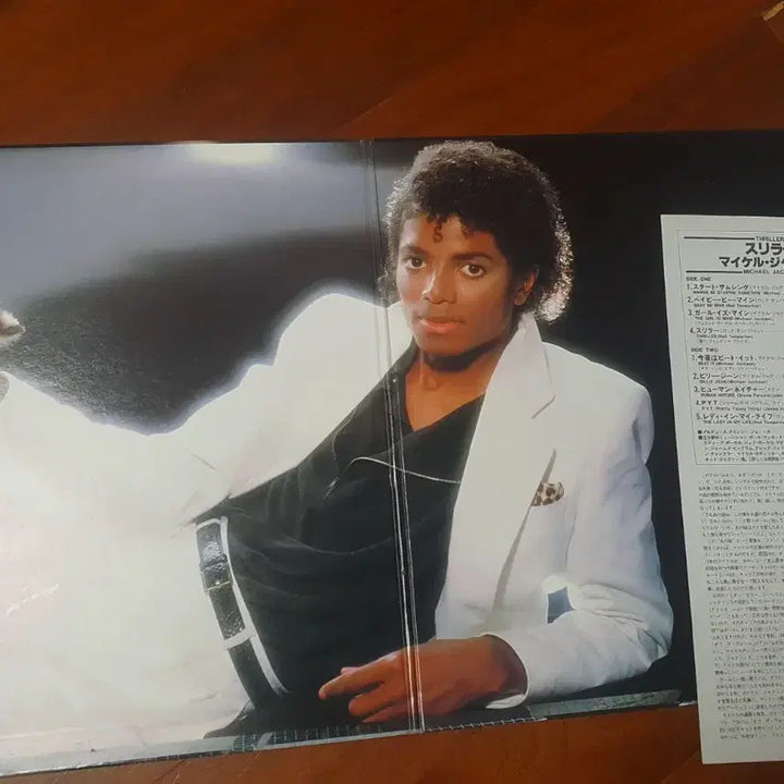 [BUNJANG] Michael Jackson Thriller 1982 Japanese First Press LP / 마이클 잭슨 Thriller LP.1982일본초반nm