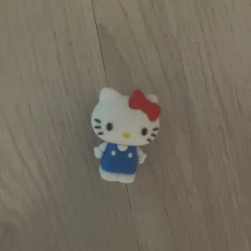 [BUNJANG] Yozumgreeg Hello Kitty Magnet / 요즘그릭 헬로키티 마그넷