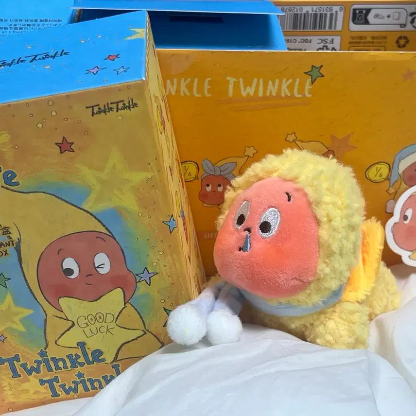 [BUNJANG] Pop Mart Twinkle Twinkle Little Star Plush Pendant Keychain New / 팝마트 작은별 트윙클 트윙클 키링  새상품