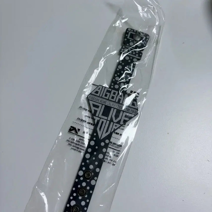 [BUNJANG] BIGBANG Alive Tour Glow Stick (BIGBANG Version) / (희귀) 빅뱅 얼라이브 투어 발광팔찌 (빅뱅버전)