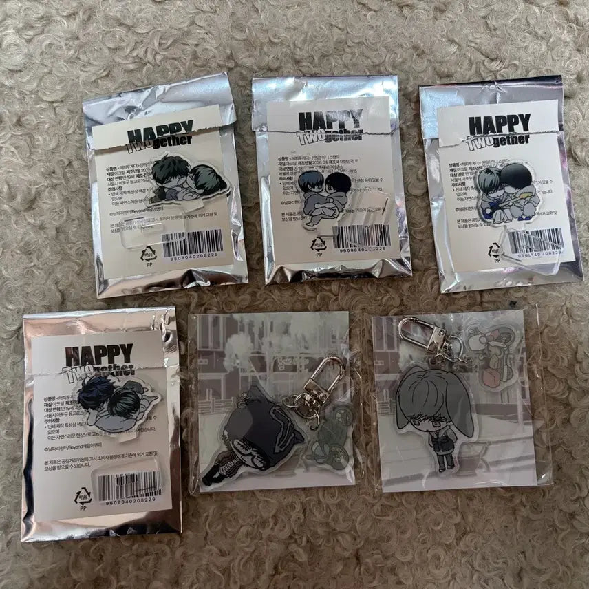 [BUNJANG] Be:ON Happy Together Acrylic Keyring &amp; 4 Random Mini Stand Bundle Set / 비온 햎투 해피투게더 아크릴 키링&amp;랜덤 미니스탠드4종 일괄