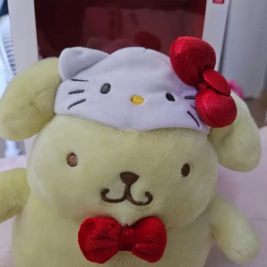 [BUNJANG] Sanrio Pompompurin Hello Kitty 50th Anniversary Doll / 산리오 폼폼푸린 헬로키티 50주년 인형