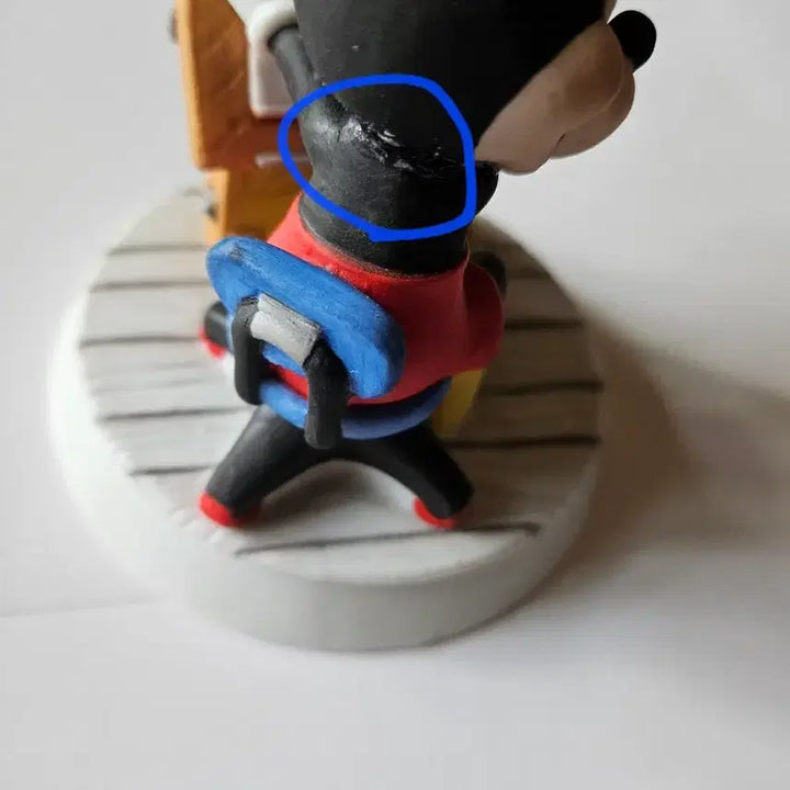 [BUNJANG] Artist Mickey Ceramic Figurine / 화가 미키 도기 피규어