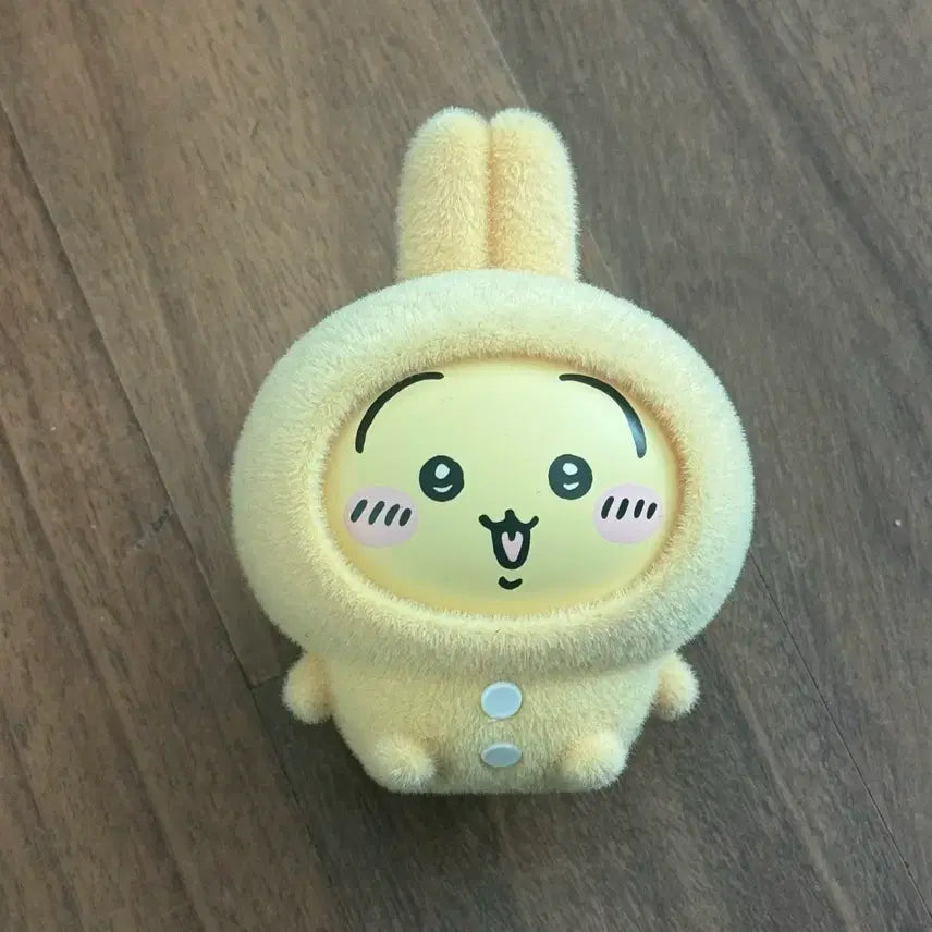[BUNJANG] Chiikawa Usagi Face Change Charm / 치이카와 먼작귀 우사기 얼굴 체인지 키링