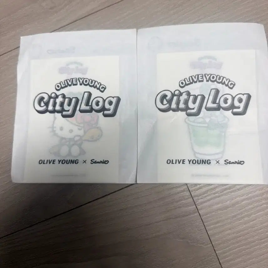 [BUNJANG] Olive Young x Sanrio Hello Kitty Keyring Set with Bonus Stickers / (현물 바배 왕띠부실 증정)올리브영X산리오 헬로키티 키링 세트