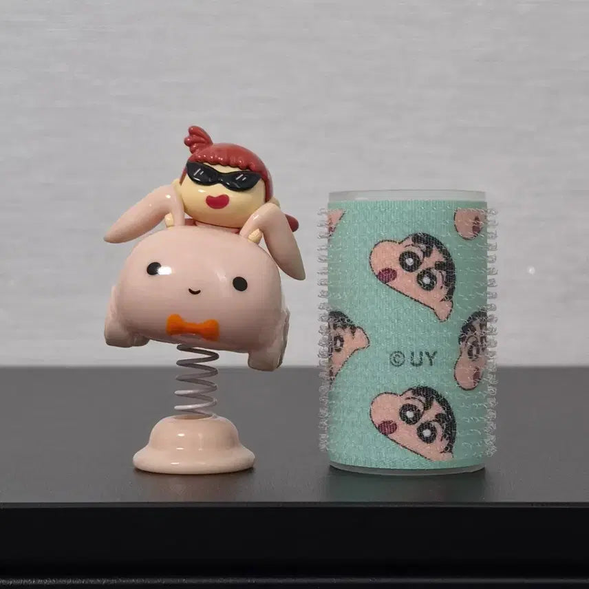 [BUNJANG] Crayon Shin-chan Spring Bobblehead Figure / 7.9cm 짱구 피규어 스프링 토끼인형 유리