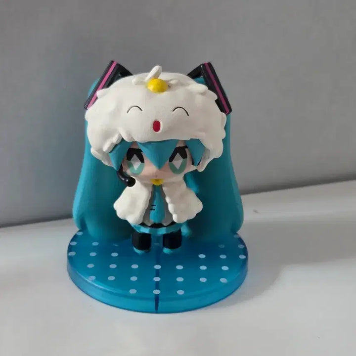 [BUNJANG] Hatsune Miku Shyguy Figure (Classic) / 하츠네 미쿠 슈마이군 피규어 고전피규어 박스X