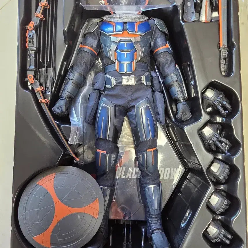 [BUNJANG] Hot Toys Black Widow Taskmaster 1/6 Scale Figure / 핫토이즈 블랙 위도우 태스마스터 1/6 스케일 피규어
