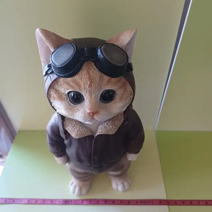 [BUNJANG] Pilot Cat Figurine / 파일럿 고양이 피규어