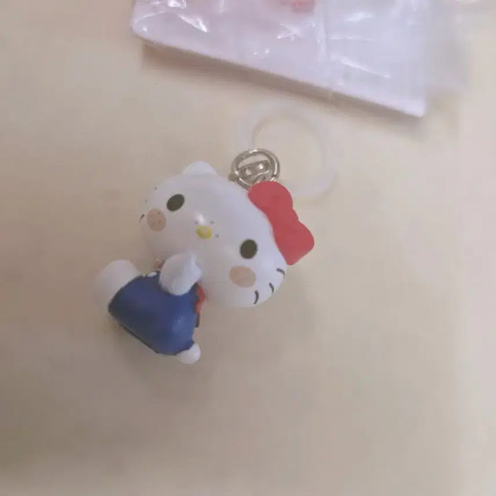 [BUNJANG] Sanrio Hello Kitty Bonbon Drop Monchhichi Collaboration Megirushi Gacha Set / 산리오 키티 봉봉드롭 몬치치콜라보 메지루시 가챠 일괄