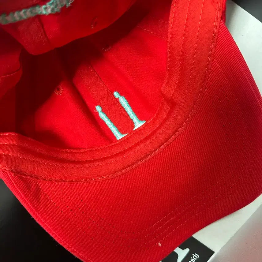 [BUNJANG] G-Dragon Weversesh Red Hat / 지드래곤 위버맨쉬 레드 모자
