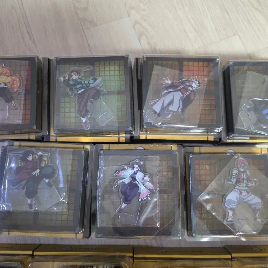 [BUNJANG] Demon Slayer 7-Piece Acrylic Stand Set / 맘스터치  귀칼 아크릴 스텐드 7종set