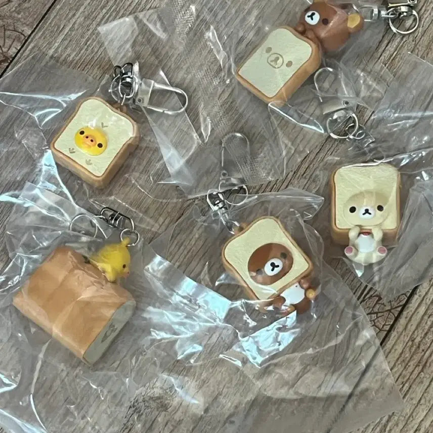[BUNJANG] CGV Rilakkuma &amp; Friends Random Keychain Set (5 Types) / CGV 리락쿠마 랜덤 키링 코리락쿠마 키이로이토리 5종