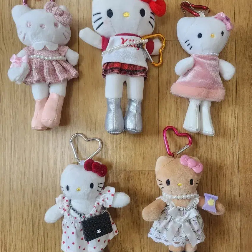 [BUNJANG] Hello Kitty Long-Legged Doll Keychain Set (5 Types) / 헬로키티 롱다리 인형 키링 5종 세트