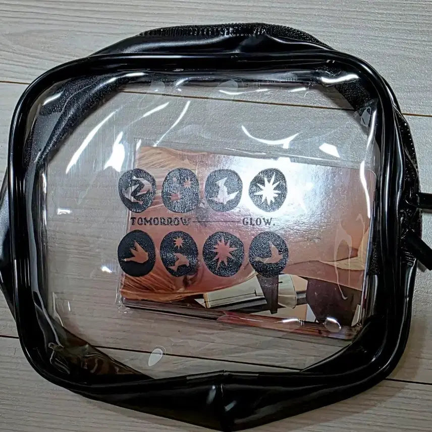 [BUNJANG] fromis_9 Concert VIP Photocard 2 Types Pouch Set Bundle / (미개봉)프로미스나인 콘서트 vip 포토카드 2종 파우치 세트 일괄