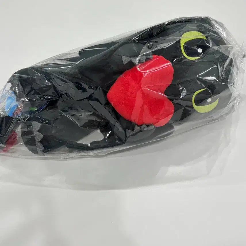 [BUNJANG] How to Train Your Dragon Toothless Heart Plush / 드래곤길들이기 하트 투슬리스