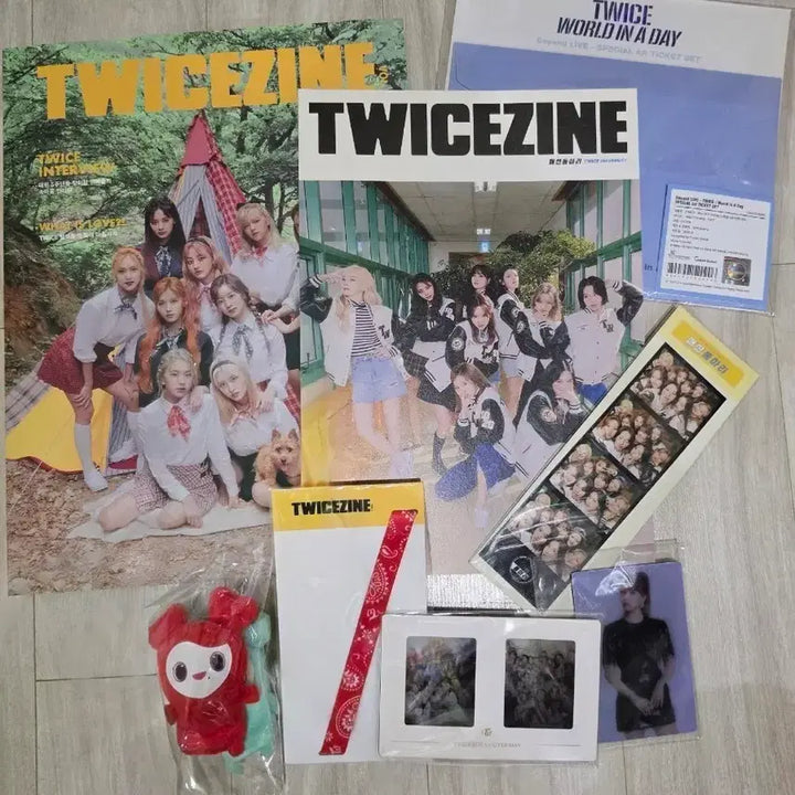 [BUNJANG] Twice Merchandise Bundle Set / 트와이스굿즈(일괄)